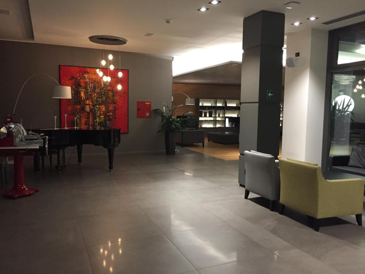 Link124 Hotel Parma Eksteriør billede