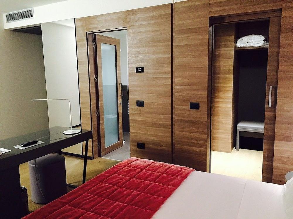 Link124 Hotel Parma Eksteriør billede