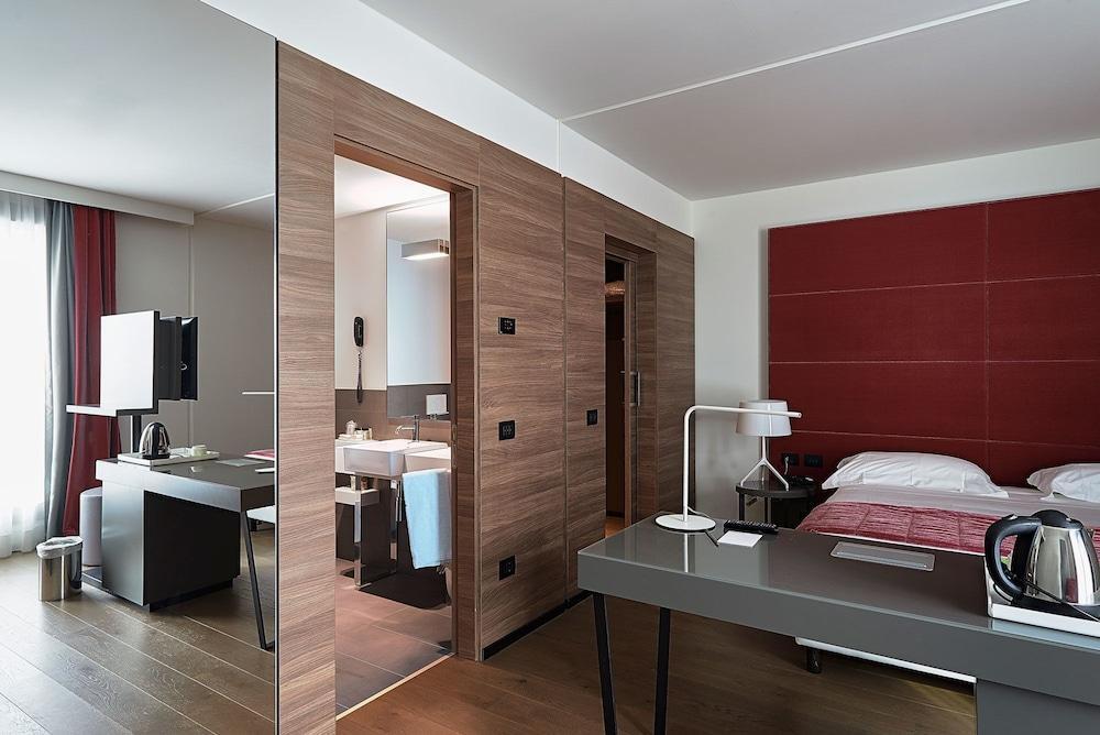 Link124 Hotel Parma Eksteriør billede